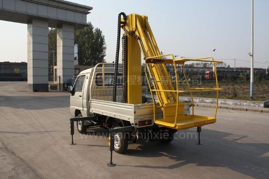 點擊查看詳細信息<br>標題：小型電動高空作業車 閱讀次數：2920