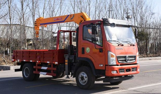 點擊查看詳細信息<br>標題：3.2噸大運隨車吊 閱讀次數：1743