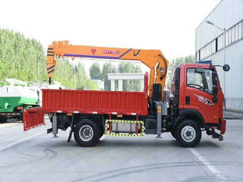 點擊查看詳細信息<br>標題：3.2噸重汽王牌隨車吊 閱讀次數：1677