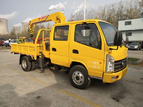 點擊查看詳細信息<br>標題：凱馬雙排隨車吊 閱讀次數：1818