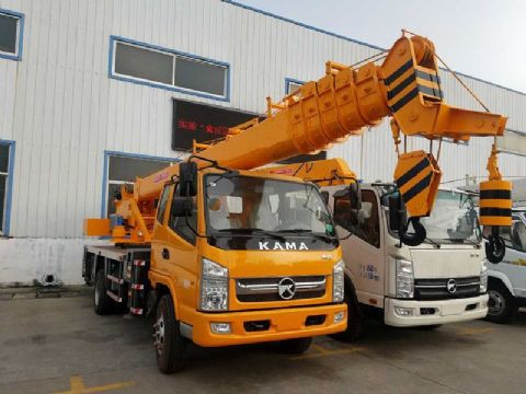點擊查看詳細信息<br>標題：10噸凱馬汽車吊 閱讀次數：1864