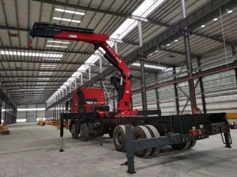 點擊查看詳細信息<br>標題：15噸折臂吊 閱讀次數：2315
