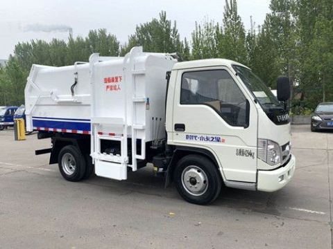 點擊查看詳細信息<br>標題：5方柴油版小卡之星垃圾車 閱讀次數(shù)：3050