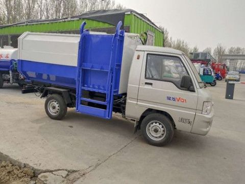 點擊查看詳細信息<br>標題：3.5方汽油版福田馭菱垃圾車 閱讀次數(shù)：3116