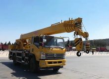 18噸汽車吊 閱讀次數(shù)：2682